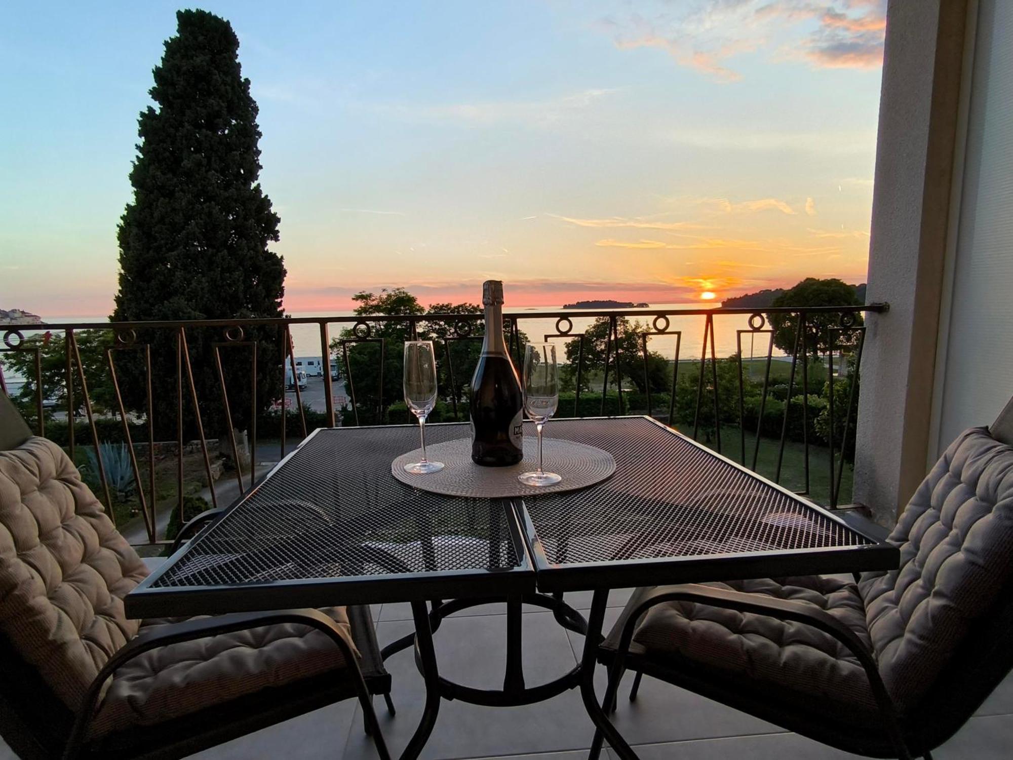Rooms And Apartment Matika Rovinj Ngoại thất bức ảnh